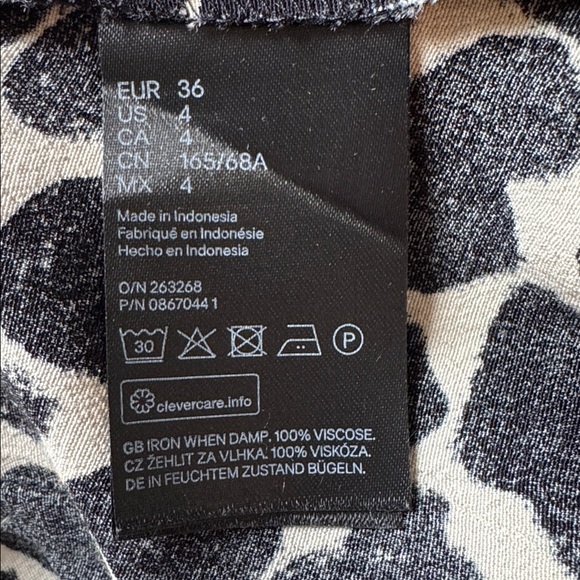 H&M Print Midi Skirt Size 4 - Picture 6 of 6